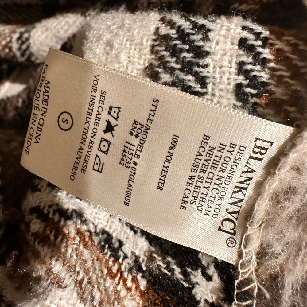 Blanknyc Fuzzy Shacket. Unlined. Size Small - image 3